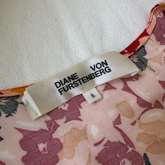 Diane Von Furstenberg Long Sleeve Colorful Dress - Picture 2 of 5